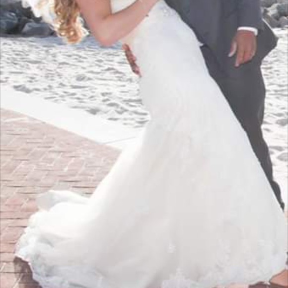 Wedding Dress!!! - Picture 6 of 8